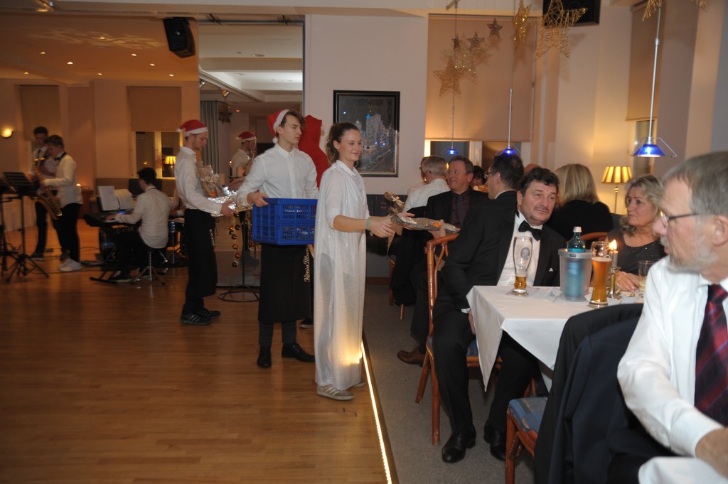 2017 12 09 lenard weihnachtsball erwachsene 067
