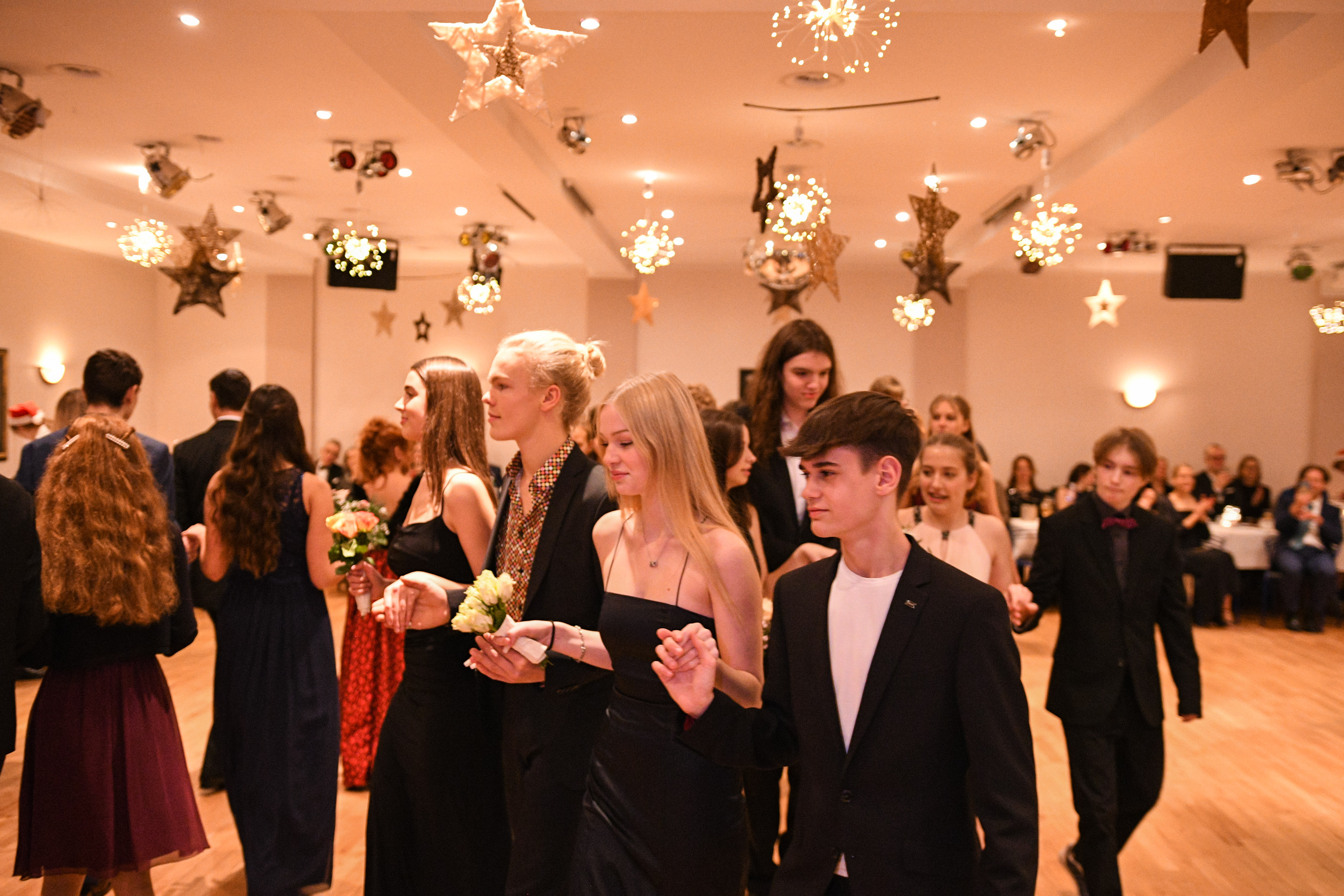 Winterball 1 Lenard 2022 160