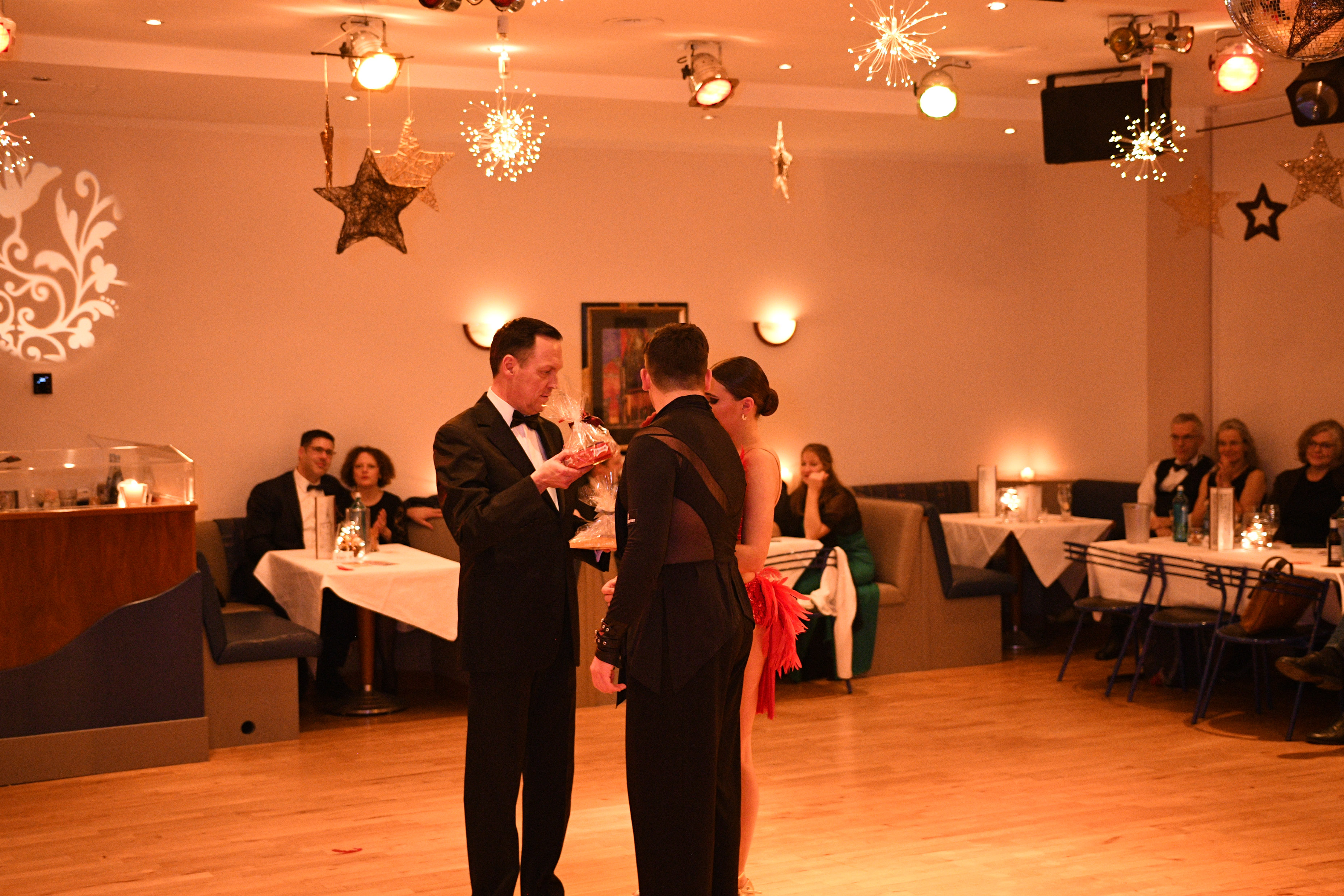 Winterball 1 Lenard 2022 496