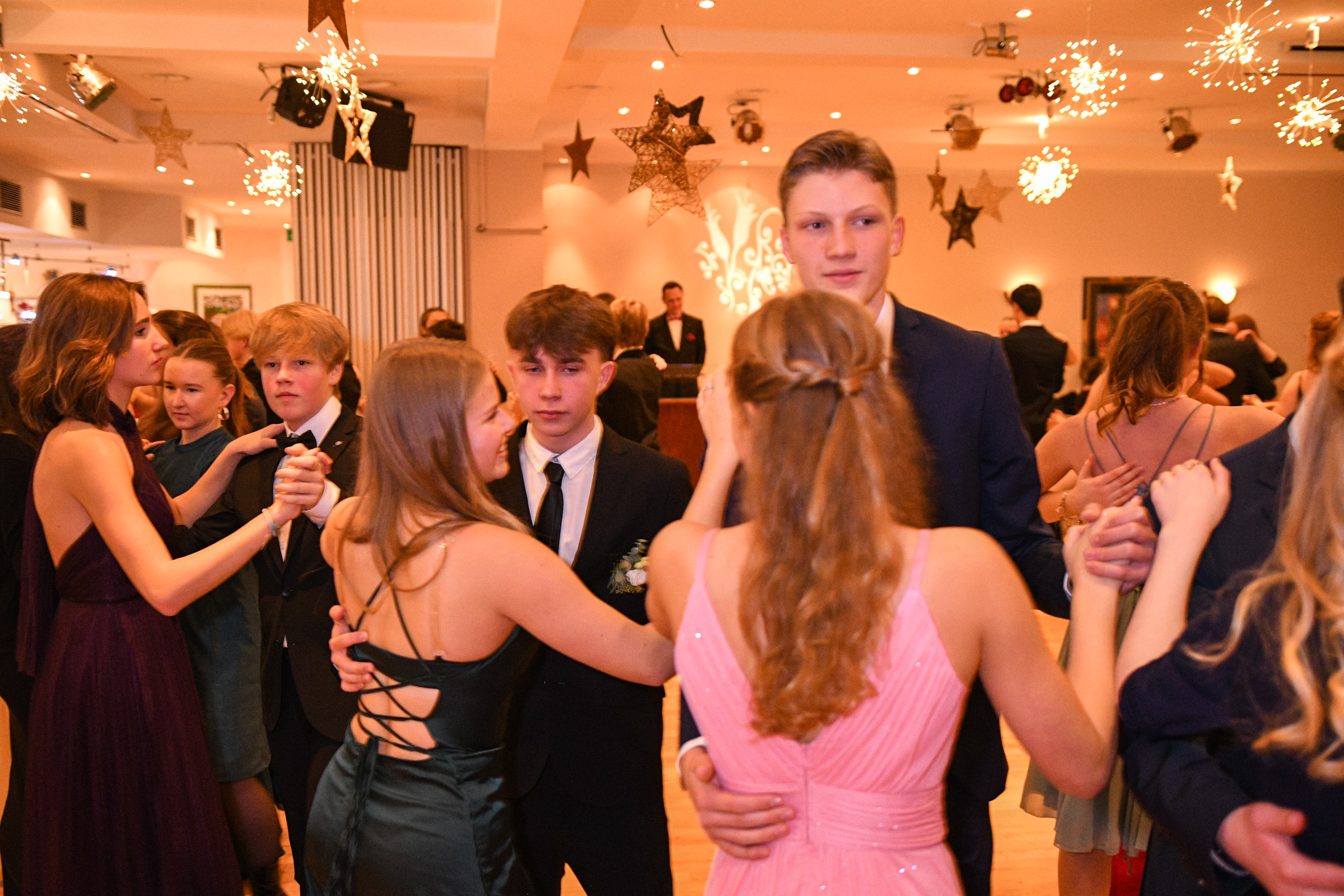 Winterball 2 Lenard 2022 250