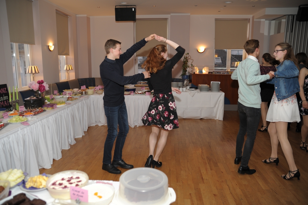 2018 04 30 lenard tanz in den mai 008