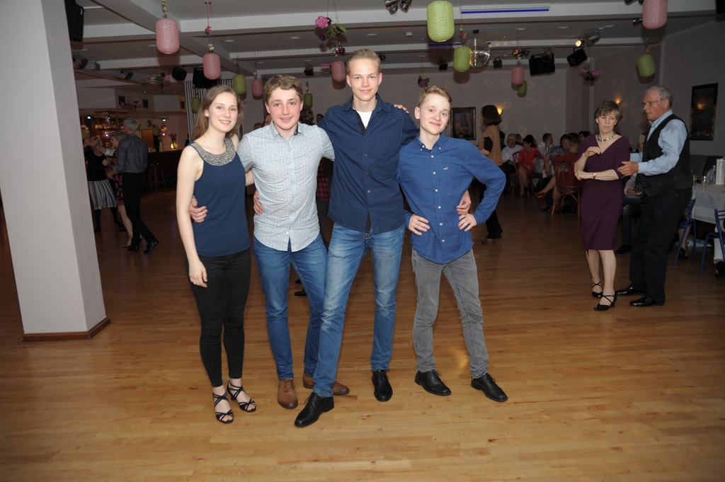 2018 04 30 lenard tanz in den mai 070